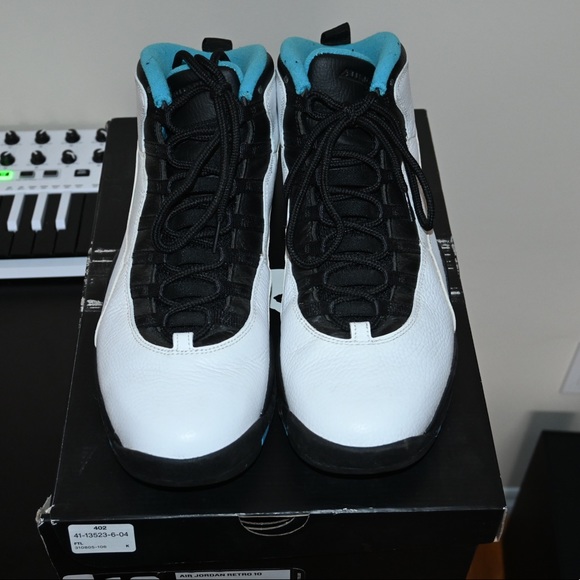 COPY - Air Jordan retro og powder blue 10s - Picture 3 of 6